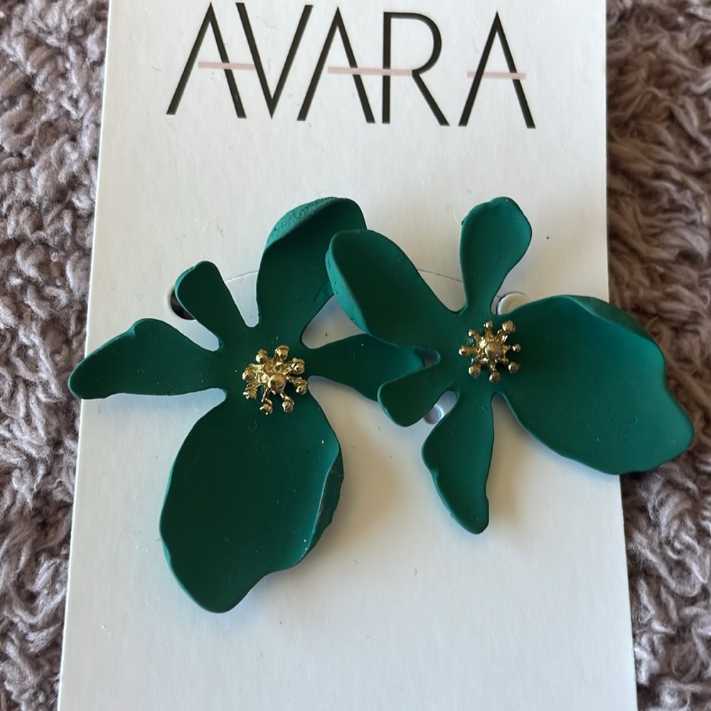Green flower earrings